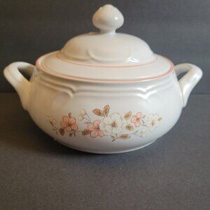 Vintage Country Ware Peachwood Stoneware Floral Soup Tureen With Lid & Handles W